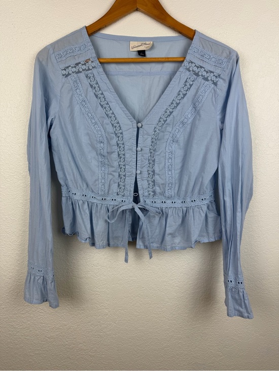 Universal Thread Tops - Universal Thread Light Blue Lace-Trim Peplum Tunic